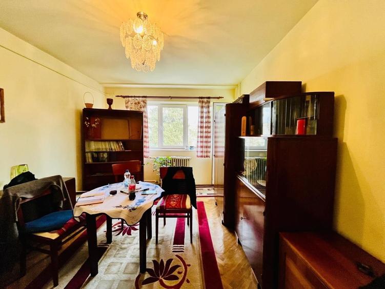 2 Camere Decomandate | Balcon | Zona Grigore Alexandrescu - 1