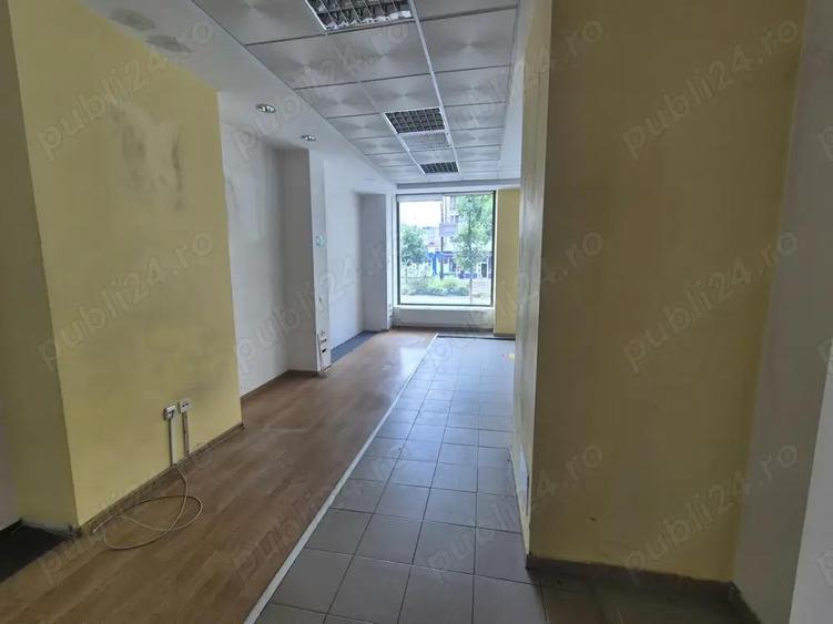 Inchiriez spa?iu comercial Republicii - 9