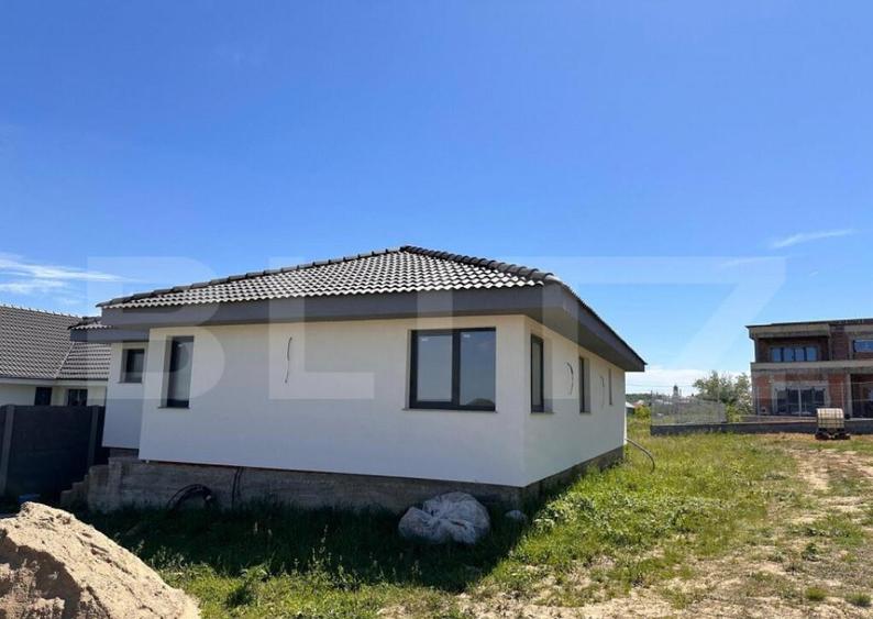 Casa de vanzare in Paleu,Langa Hexxol - 1