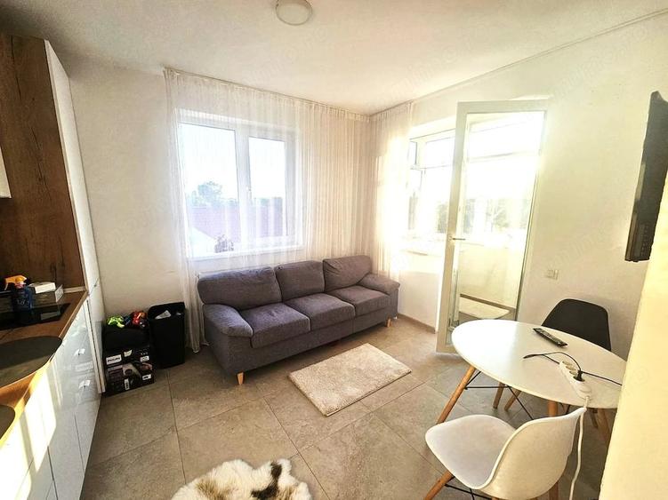 Apartament cu 2 camere decomandat în Golești (Ștefănești)