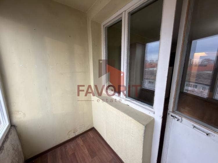 Etaj intermediar. Zona excelenta. Disponibil imediat - 8