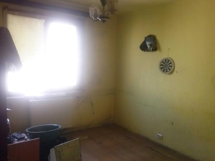 Apartament cu 3 camere semidecomandat în Basarabia