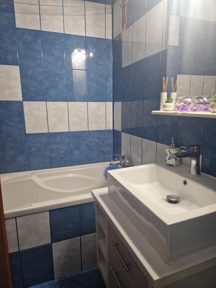 Apartament cu 2 camere decomandat în Basarabia