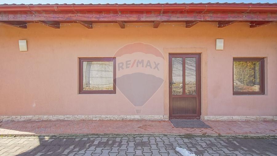 Comision 0 | Casă eficientă energetic, cu piscină, foișor și garaj - 21