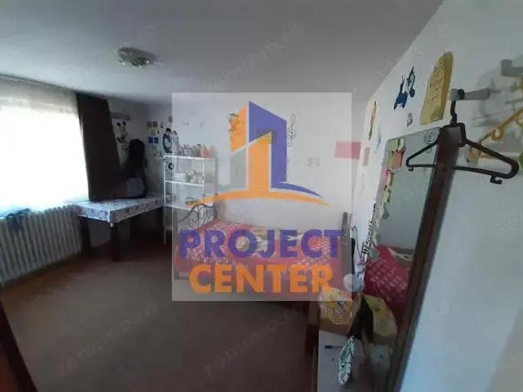 Casa P+1 situata central - 3