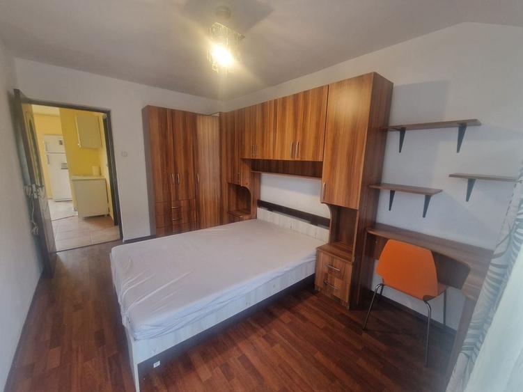 Apartament 2 camere, garaj, finisat, Floresti sona str Stejarului - 1