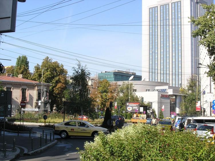 Spatiu comercial 45 mp  - Magheru - 3