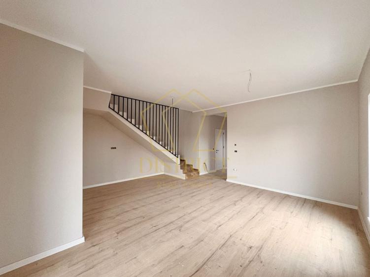 Duplex cu 4 camere, despărțit prin camera tehnica | Mosnita Veche - 4