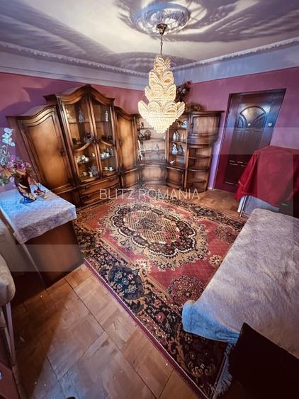 Apartament 5 camere, 109 mp, zona Gradiste