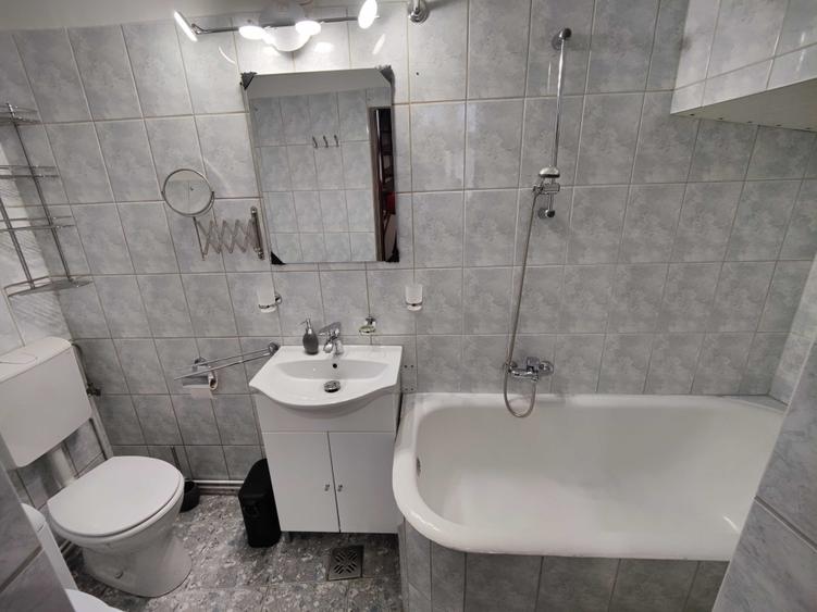 Apartament cu 2 camere decomandat în Ultracentral