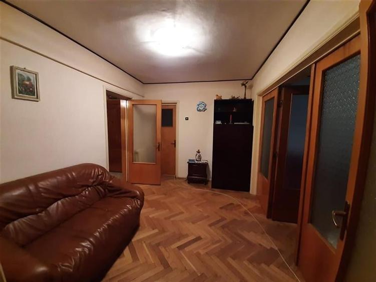 Apartament 3 camere de vanzare zona Ultracentrala Tulcea - 2