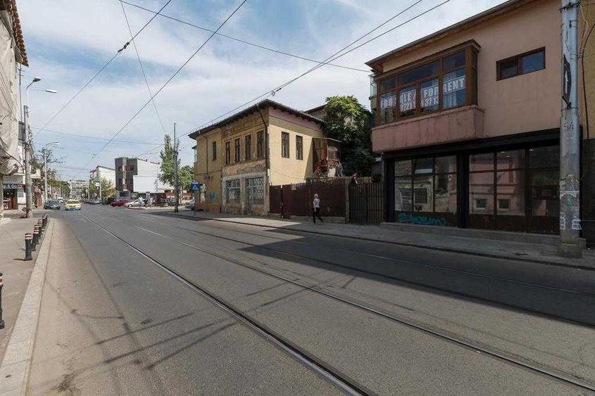 Spațiu de închiriat Lizeanu – Lângă Stația de Tramvai T - 6