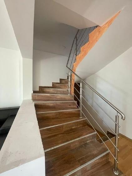 Casa solida, moderna si luminoasa; liniste totala in natura! - 7