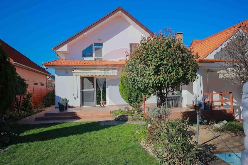 Casa cu 5 camere de vanzare in zona Episcopia Bihorului - 2