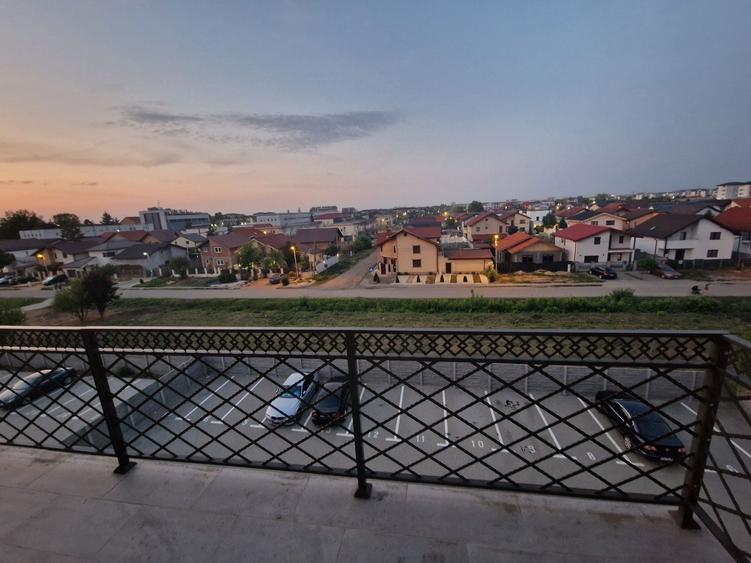 Etaj 3 Apartament cu 2 camere 54 mp Giroc, Str. Sperantei - 7