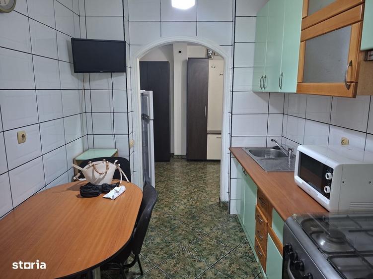 Apartament cu 2 camere decomandat în 9 Mai