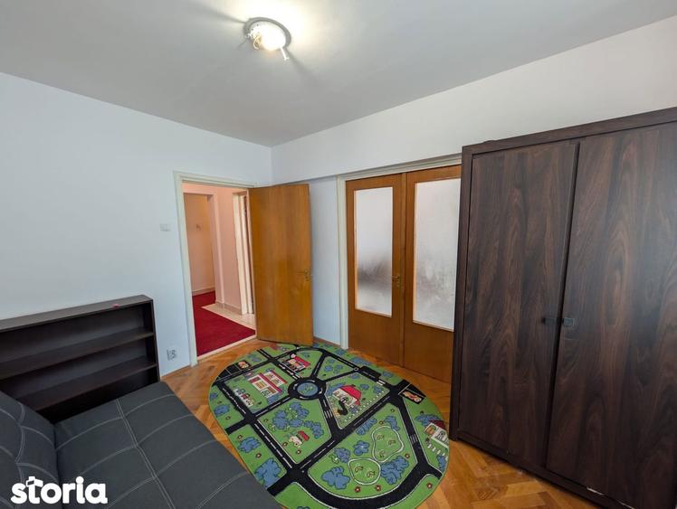 Apartament cu 3 camere decomandat în Colentina