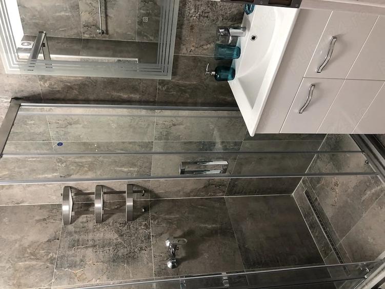 Apartament cu 2 camere decomandat în Păcii