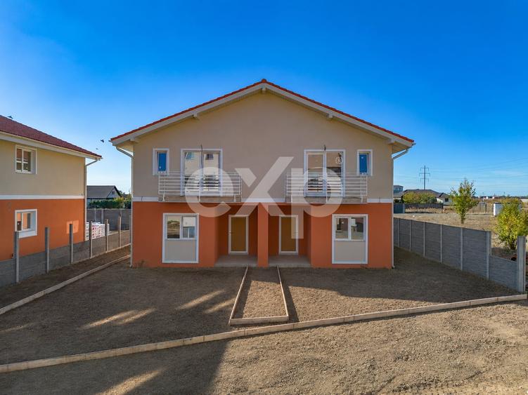 Duplex cu 5 camere cu Teren 300 Mp în Giroc