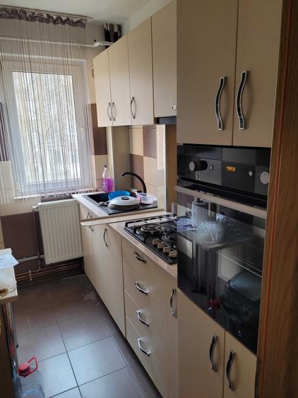 Apartament cu 2 camere semidecomandat în Ostroveni