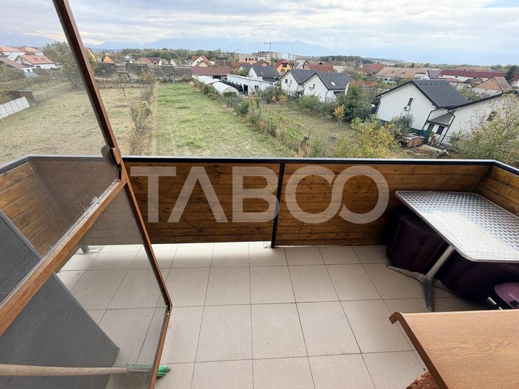 Apartament cu 2 camere semidecomandat, mobilat în Șelimbăr