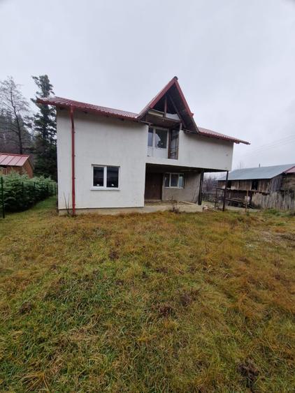Casă cu 4 camere în Ultracentral