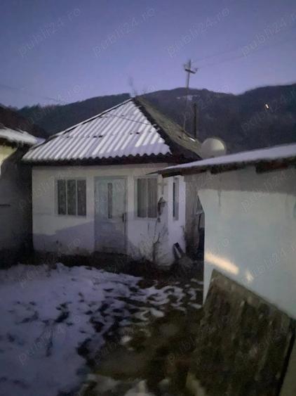 Casă cu Teren 1000 Mp în Central