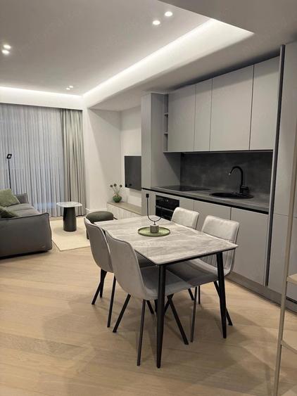 Apartament cu 2 camere semidecomandat, mobilat în Iancu Nicolae