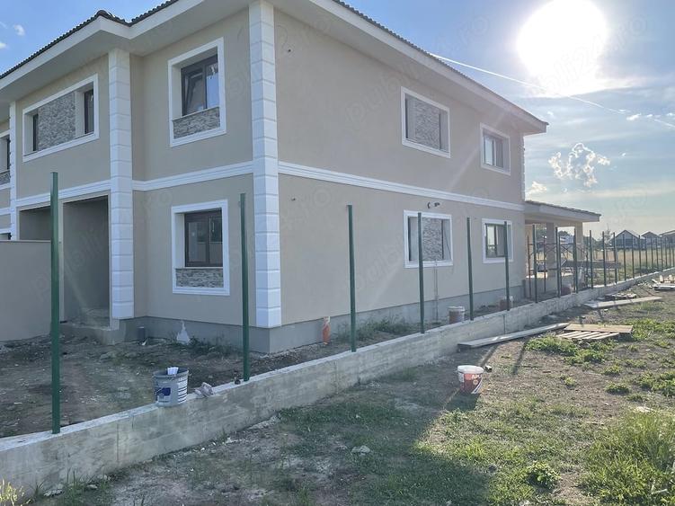 Casă cu 1 camere cu Teren 530 Mp în Dumbrăvița