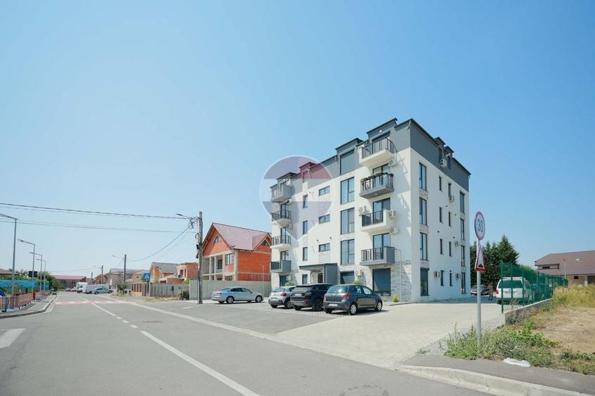 Apartament cu 2 camere nedecomandat, mobilat în Sânmartin