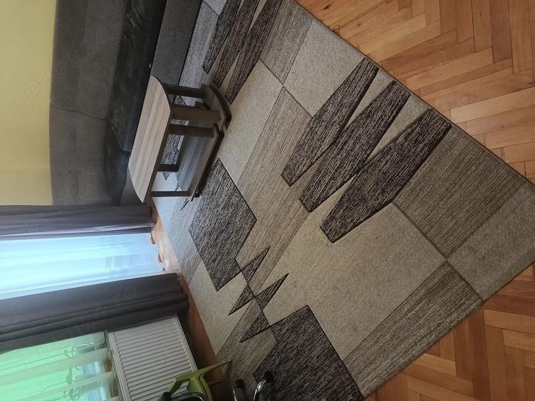 Apartament cu 4 camere decomandat în 6 Vânători