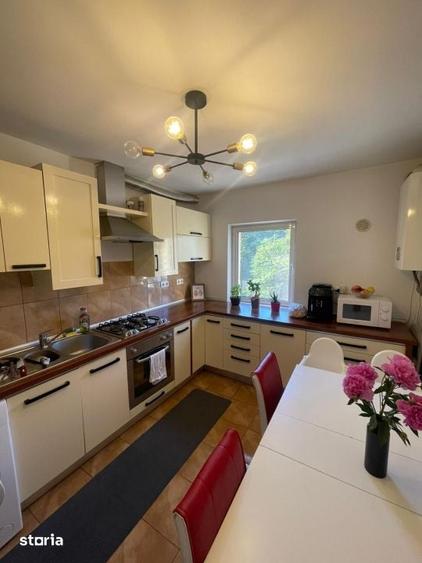 Apartament cu 3 camere în Traian