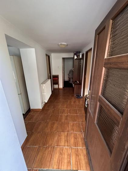 Casă cu 2 camere în Gruia