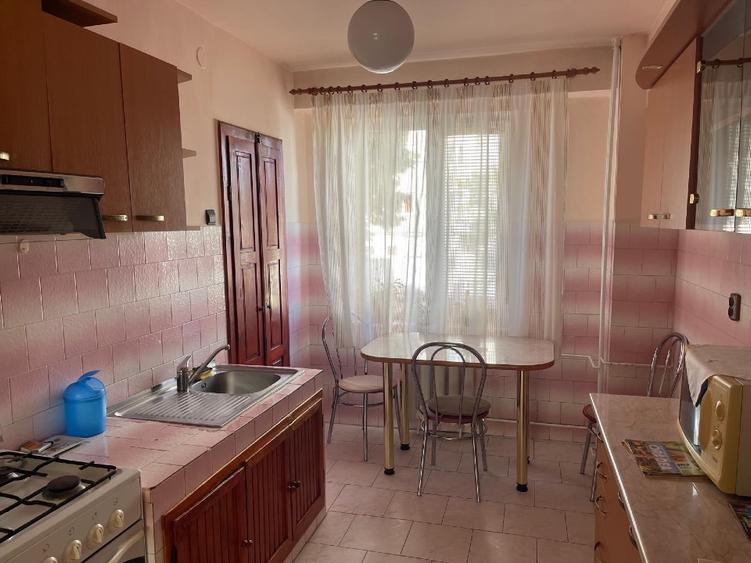 Apartament 3 camere + balcon de închiriat – Zona Cantemir - 3