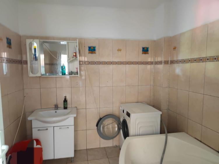 Vand casa cu 3 camera urgent - 3