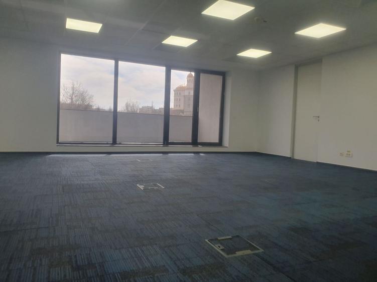 Cladire birouri in zona Izvor - 7