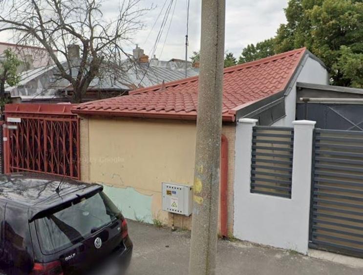 CASA SECTORUL 2 - ANDRONACHE LA 600M IESIRE IN AUTOSTRADA A3 - 1