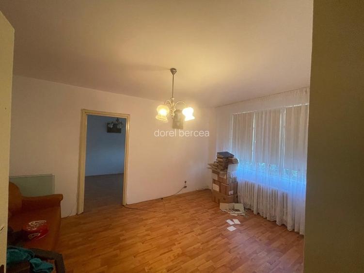 Aartament 3 camere în Tecuci