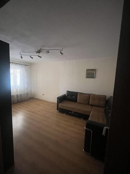 Apartament 2 cam decomandat zona Tic-Tac de inchiriat - 3