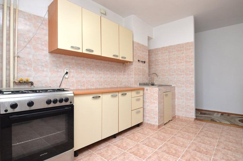VANZARE APARTAMENT 4 CAMERE UNIRII – SFANTA VINERI - 25