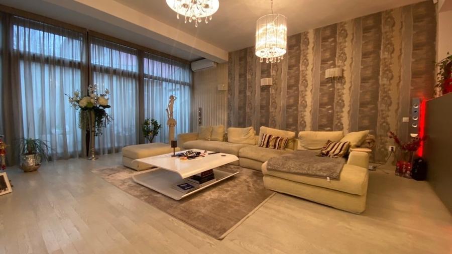 REV2005471 Vila Damaroia - Lacul Grivita - Comision zero - 1