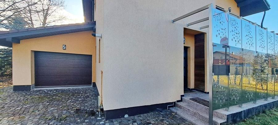 Vilă deosebită în cartier exclusivist la intrarea în Sânpetru - 3