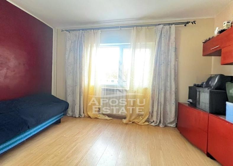 Apartament cu 2 camere,zona Confectii - 3