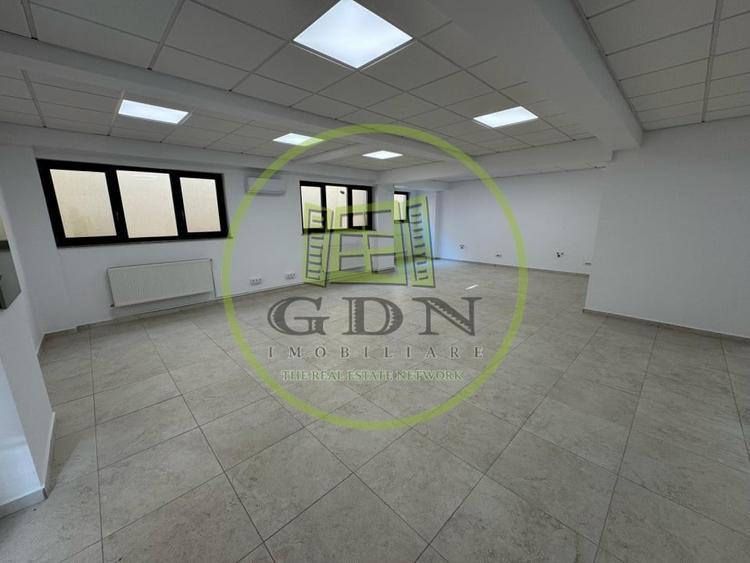 Spatiu comercial, demisol, 139.9mp, open-space, cartier Centru - 2