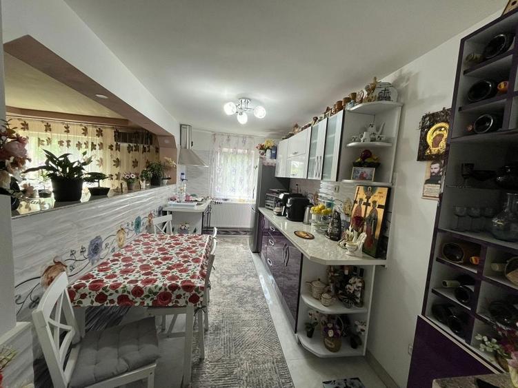 Apartament mobilat si utilat 3 camere - 4