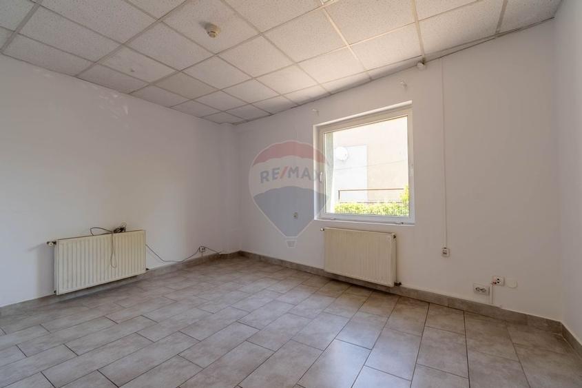 Casa cu 12 camere de inchiriat, Str. Traian - 5