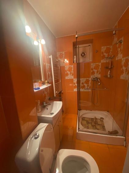 Apartament de vanzare - 2