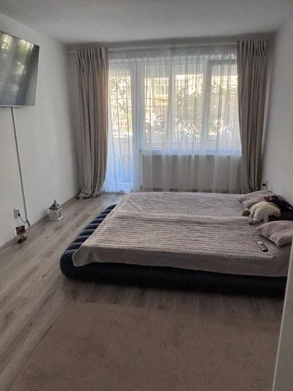 OCAZIE - Proprietar vand apartament 3 camere decomandat 72mp la parter zona Dambovita - 4