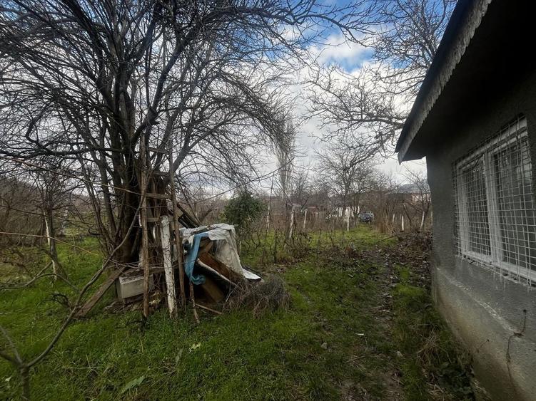 Vand casa batraneasca Urechesti, Vrancea. - 1