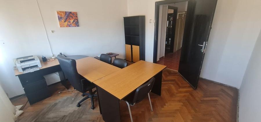 Cartierul Armenesc ultracentral apartament 4 camere - 6